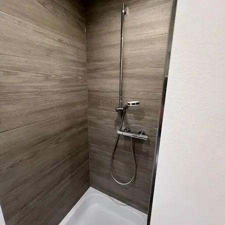 Zweizimmerwohnung Im Herzen Von דירה *