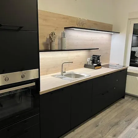 דירה Zweizimmerwohnung Im Herzen Von *